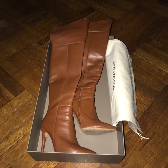 BCBG MAXAZARIA - Picture 2 of 6